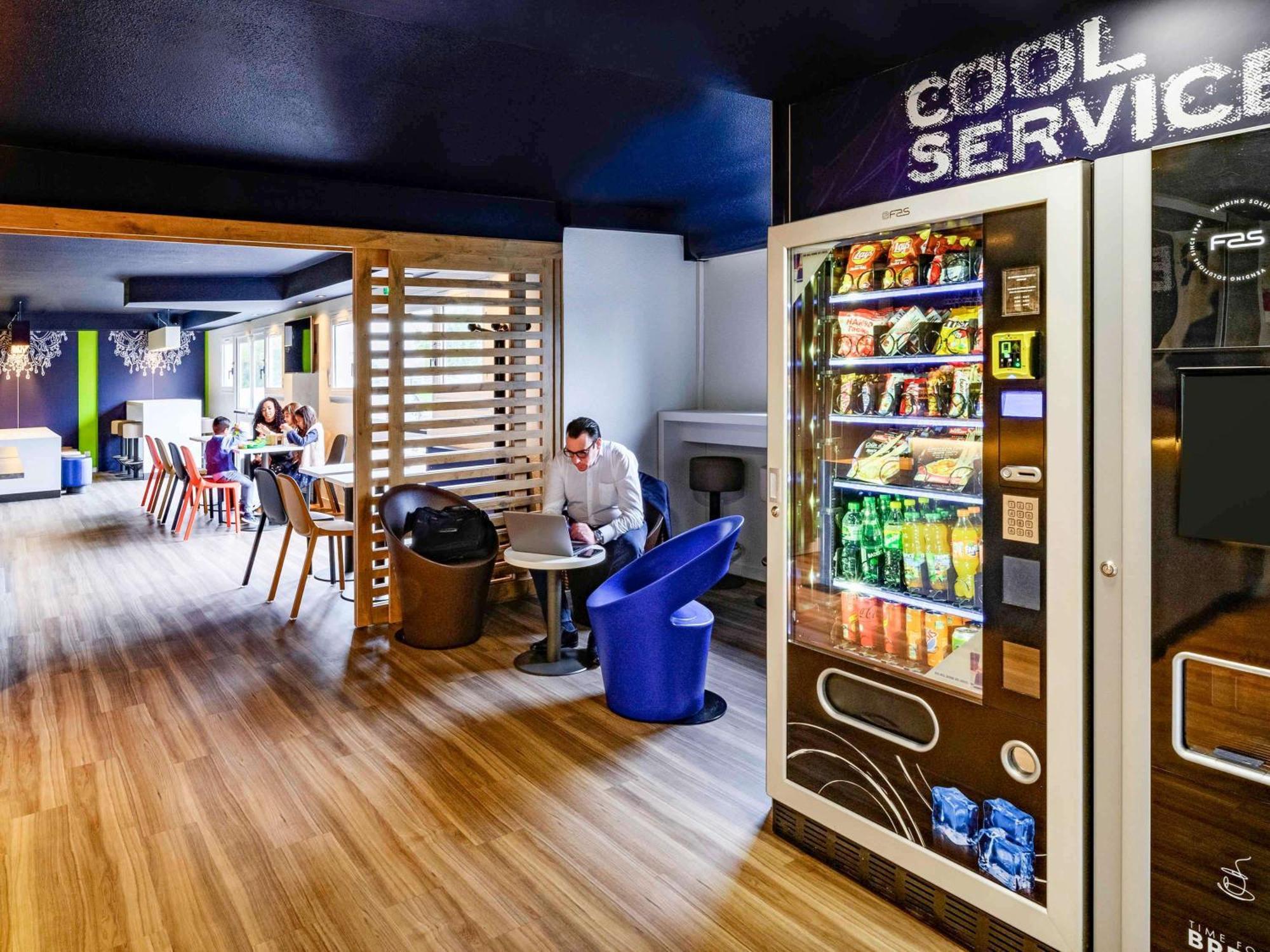 Ibis Budget Saint-Etienne Stade Ngoại thất bức ảnh